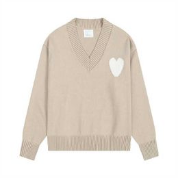 Amis Cardigan Amisweater Pull Fashion Mens Designer Amishirts Knitted Sweater Embroidered a Heart Solid Colour Love v Neck Long Sleeve Knit Jumper France 83sg