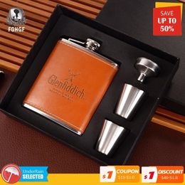Hip Flasks 4PCSset 7 Oz Stainless Steel Leather Wine Flask Whiskey Bottle Alcohol Cup Kettle Cups Funnel Mug For Travel Outdoor Gift 231213