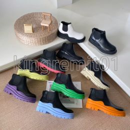 Martin Boots Designerin echte Leder -Frauen Schuhe Mid Rohrplattform Schuh Schuhkalbskalbskalbskalb -Sneaker AA693