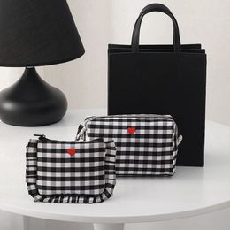 Cosmetic Bags Cases Fashion Plaid Cosmetic Bags for Women Travel Small Square Make Up Storge Handbag Cute Heart Embroidered Cases 231213