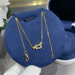 2024 Luxury quality V gold material charm pendant necklace with diamond in three colors plated have stamp Bracelet design PS2117