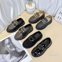 2024 spring Boys Girls loafer brown old flower Shoes Moccasins Kids round circle Loafers Children Flats Casual Boat Shoes Children's Wedding dress Shoes