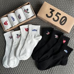 Sports Socks Men 4 Pairs Box Spring Cotton Ventilation Male Female Black Trend Ins Embroidery Deodorization White 231213