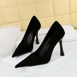 Dress Shoes Women's Pumps Fashion High Heels Black Simple Office Work Velvet Wedding Ladies Stiletto 2024 Slip On Elegant