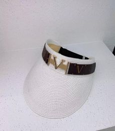 Sun Hat Designer Cap Women Casquette Visors Top Empty Caps Hats Mens Bucket Hat Hut Summer Fashion Gold V Plate Chapeau Beanie 2022015646
