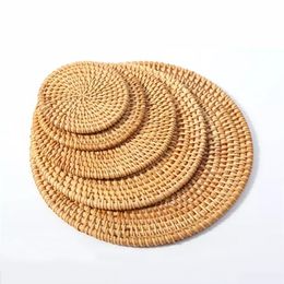 Straw Woven Dining Table Mats 8-16CM Round Rattan Placemat Holder Cup Coasters Natural Corn Heat Insulation Kitchen Accessories215G