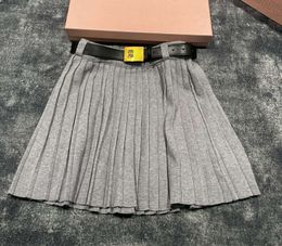 Solid Colour Pleated Skirt for Women Autumn New Classic Style Rhinestone Mini Skirt Lady Belt Buckle Decorative Skirt