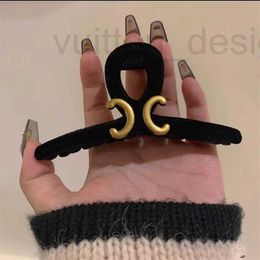 Clamps Designer Brand Luxury Hair Clip for Women Fashion Letter Headbands Band Jewelry Black Hairpin Girls Party Crab Headwear Hairgrip Accessories VYTX