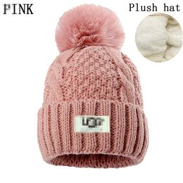 Fashion Designer Hats Men's and women's beanie fall/winter thermal knit hat ski brand bonnet High Quality plaid Skull Hat Luxury warm toque cap E-19