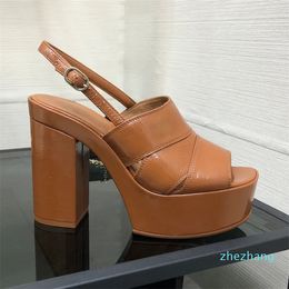 Classic buckle Sandals Fashion womens Designer shoes Platform heels Patent Leather high heeled shoe 35-41 Fish Mouth Rome Back Strap Designers Sandal