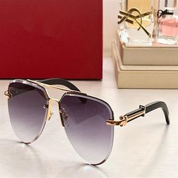 New 8200765 Men and Women Square Sunglasses Metal Frame Popular Retro Uv400 Lenses Top Quality Eye Protection Classic Style Gift B263s