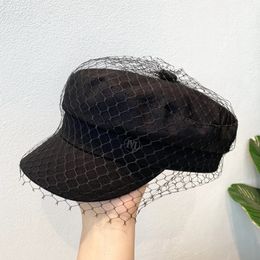 Berets British Retro Navy Hat Ladies Stage Sexy Mesh Octagonal Cap selling European and American Fashion Wild Beret 231215