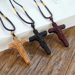 Pendant Necklaces BEAN Olive Red Sandalwood Black Cross 5cm Bitter Statue With Cordage Icamino Necklace Catholic