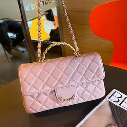 Metal Handle Women Cute Shoulder Bag Diamond Lattice Leather Quilted Luxury Coin Purse Gold Hardware Chain Designer Wallet Card Holder Key Pouch Trend Pochette 20CM