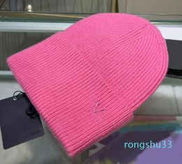Famous Unisex Solid Colour Beanie Hats High Quality Desigenr Brand Letter Skull Caps Cashmere Wool Knitted Hat Winter Keep Warm