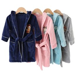 Towels Robes Spring Girl Boy Pyjamas Flannel Girls Boys Robes Children Sleepwear Bathrobe Autumn Girls Clothing Kids Hooded Bathrobe 231215