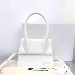 Factory Direct Designer bags 2023 New Fashion texture leather Same Plain Single Shoulder Bags Minority Show Msenger Mini Bag237E