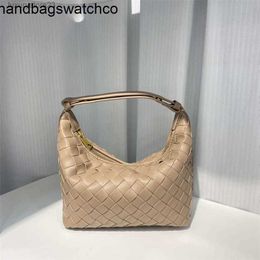 BotteaVenetas Wallaces Shoulder Bag Intrecciato Leather Handmade Lady Bags Brand Designer Woven Edition Light Luxury Leather Handheld One WomenRCEB