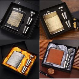 Hip Flasks Flask 8oz Hip Pocket Steel Drink Alcohol Whiskey Flagon Travel Outdoor Stainless Flasks Portable 231214