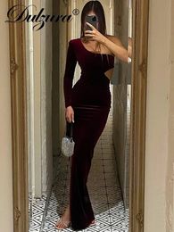 Urban Sexy Dresses Dulzura Velvet Y2K Clothes One Shoulder Hollow Out Long Sleeve Backless Side Slit Bodycon Elegant Maxi Dresses Women Club Party 231215