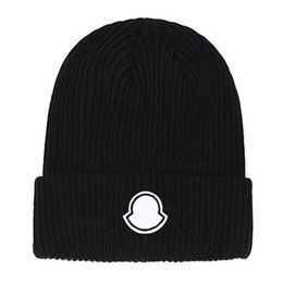 2021Top quality Winter Wool beanie men women leisure knitting beanies Parka head cover cap outdoor lovers fashion knitted hats271u