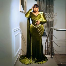 Green Mermaid Prom Dress Full Sleeve Velvet Sweep Train Luxury Long Evening Gown Celebrity Party Gowns Formal Occasion Dresses