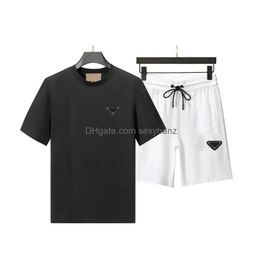 Men'S Tracksuits Mens Tracksuit Designer T Shirt And Shorts Cotton Black White Casual Jogger Sportswear Summer Sweatershirts Sweatpa Dh2V5