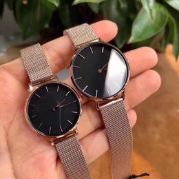 Womens Fashion Watch Rose Gold Black Dial 32mm 36mm Quartz Stainless Steel Lady Watches orologi da donna di lusso307L