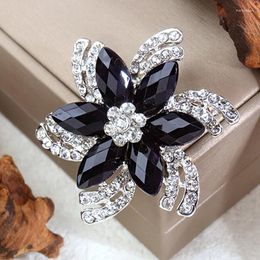 Brooches Crystal Geometric Flower Brooch Pin Women Rhinestone Black Clothes Badge Fashion Party Jewelry Gift