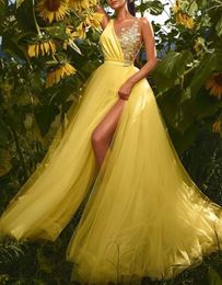 Sexy Daffodil A-line Prom Dress Sleeveless V Neck Flowers Tulle Silt Evening Formal Engagement Gowns Arabic Dubai Vestidos De Fieast Customed