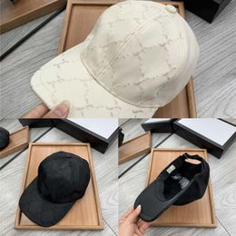 2021 Embroidery Designer Bucket Hats For Men Womens Fitted Hats Wihte And Black Fashion Casual Designer Sun Hats Caps5776301K