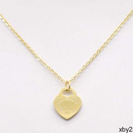 Pendant Necklaces Stainless steel Heart Necklace t family neck chain short female jewelry 18K Gold titanium steel single Peach Heart Necklace DESIGNERS