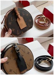 Genuine Leather Handbag Designer Bag Clutch Bag Shoulder Bag Vintage Retro Circular Bag with Brand Tag High-capacity Cosmetic Pouch Makeup Bags