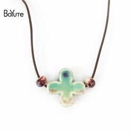 BoYuTe New 5Pcs Chinese Porcelain Ceramic Pendant Cross Necklace Women Ethnic Jewelry Women's Accessories Independent packing260r