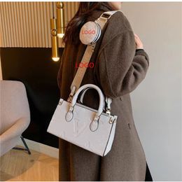 2024 High Quality Original Handbag Totes onthego Bag with A/B Fabric Luxury Flowers Designer Tote Mommy Bag and Women Designers Shoulder Handbags on the go Bag