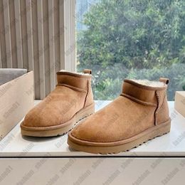 Designer Tazz Pantofole Tasman Slipper Classic Ultra Mini Platform Boot Donna Senape Seed Chestnut Slip-on Petites Pelle scamosciata Misto lana con logo 01