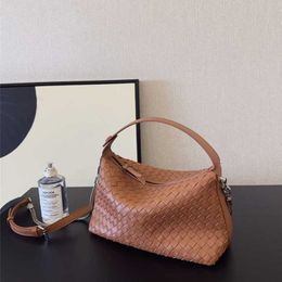 Wallaces BottegassVenetaa Shoulder Bag Intrecciato Leather Handmade Leather Woven Women's Handheld 2023 Women's Chain Small