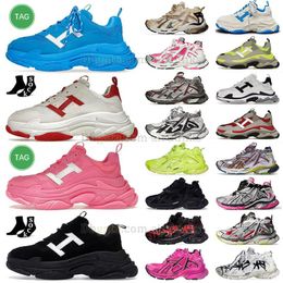 Track 7 2024 Runner Triple Designer-schuhe Casual s Shoes Mens Womens Big Size 46 Platform Trainer Paris Runners 77.0 Tripler Pink and White Hiking Sneakers Tennis