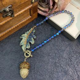 Pendant Necklaces Vintage Full Inlaid Leaf Pinecone Shape Crystal Beaded Fashion Atmospheric Necklace