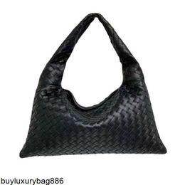 Designer Hop Bags Botte Venetas Shoulder Bag Real Leather Bag Shop Bag Handmade Woven Cowhide Horn Bag Large Capacity Tote Bag Womens Bag Commuting Single Should HBK5