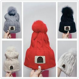 Designer Knitted Hat Beanie Plush Balls Hats Fashion Brand Christmas Gifts Man Woman Winter Warm Cap 5 Colors High Elasticity Suit2672