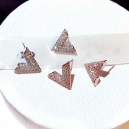 Full Crystal Zirconia CZ Stud Earrings Fashion 18K Gold V Letter Triangle Cute Shining Bling Diamond Earring Earings Ear Rings Jew2848