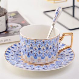 Classic Bone China Coffee Cups With Saucers Tableware Coffee Mugs With Spoon Set Afternoon Tea Set Home Kitchen314E