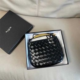 Sardines Bag BottegassVenetaa Genuine Leather Woven Genuine Leather Bag BottegVentas Woven Bag is a hot seller high-end leather trend Dinner Women