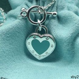 Pendant Necklaces T family S925 Sterling Silver women's Blue Heart Necklace letter Love Pendant simple and versatile needle buckle love clavicle chain DESIGNERS