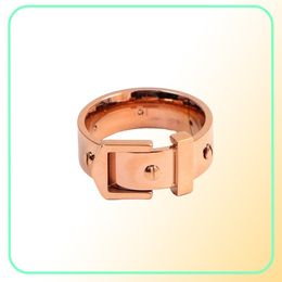 Luxury Fashion Luxury designer Jewelry Punk Stainless Steel Rivet Ring Pyramid Rose Gold lovers rings for Women4600028