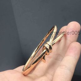 Bangle Bracelet t Knot Product Bare v Gold Fashion Design Advanced Personality Butterfly Rope Wrapped SE84