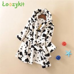 Towels Robes Children'S Bathrobe Sleepwear Long Sleeve Hooded Home Clothes Lovely Kids Robes Boys Girls Bath Towel Autumn Winter 2-7 Years 231215