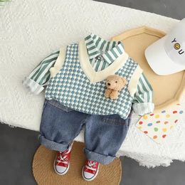 Clothing Sets Children's Clothing Boys Autumn Clothing Suit Boys' Fashionable Sweater Vest Infant Children's Super Cute Three-Piece S 231215