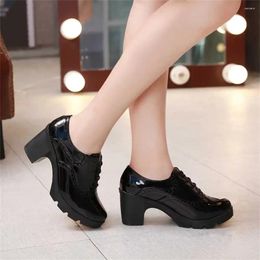 Dress Shoes Bridesmaid Marriage Women's Casual Sneakers Women Heels 2023 Summer Low Heel Sports Leading Athletic XXW3